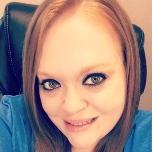 Meet your Posher, Candis